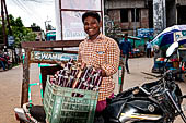 Street sellers near the Swamimalai temple. 